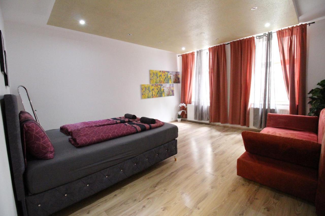 Private Triple Bedroom Rf1 Wien Eksteriør billede